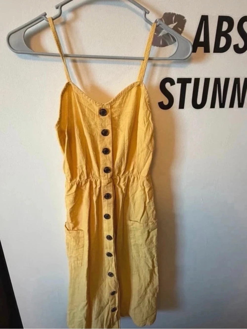 Sleeveless Yellow Button-Front Midi Dress with Pockets
